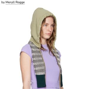 Meryll Rogge Grey Hoodie Scarf